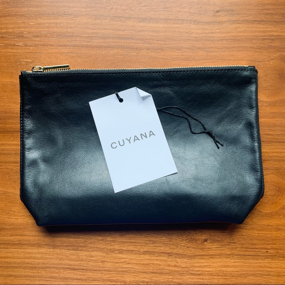 New Cuyana Small Leather Zipper Pouch Black NWT